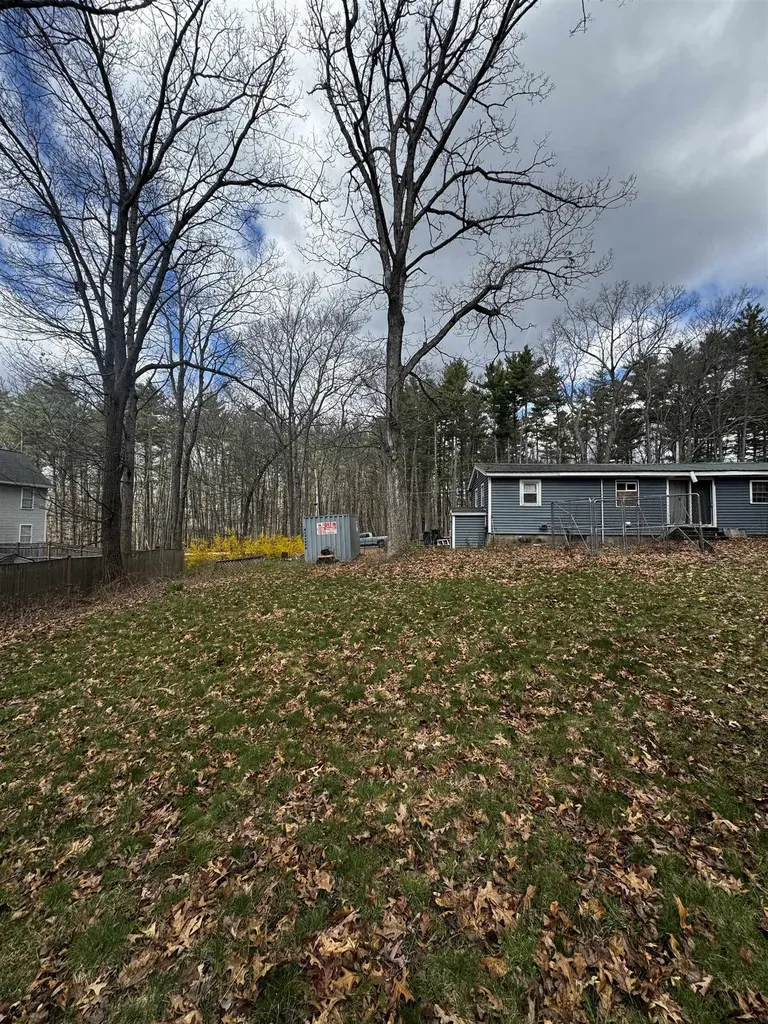 117 Hunting Road Auburn NH 03032