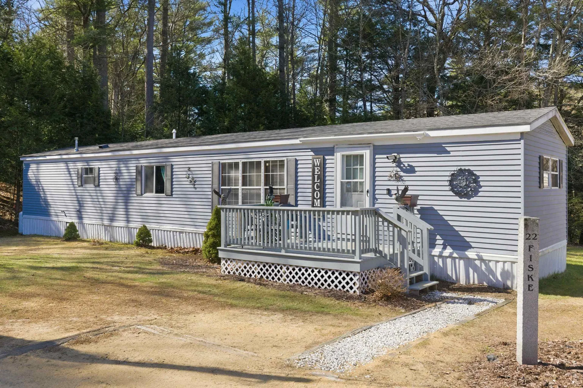 22 Brook Circle Loudon NH 03307