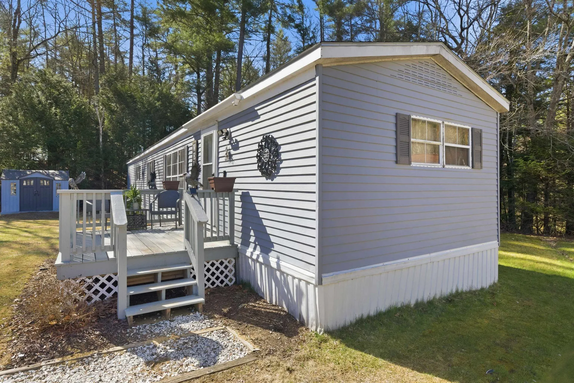 22 Brook Circle Loudon NH 03307