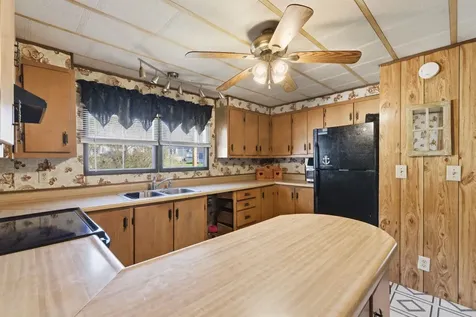 22 Brook Circle Loudon NH 03307