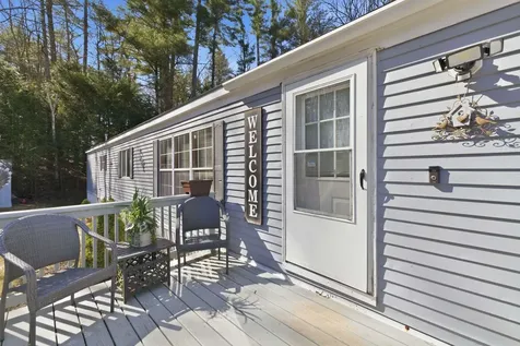 22 Brook Circle Loudon NH 03307