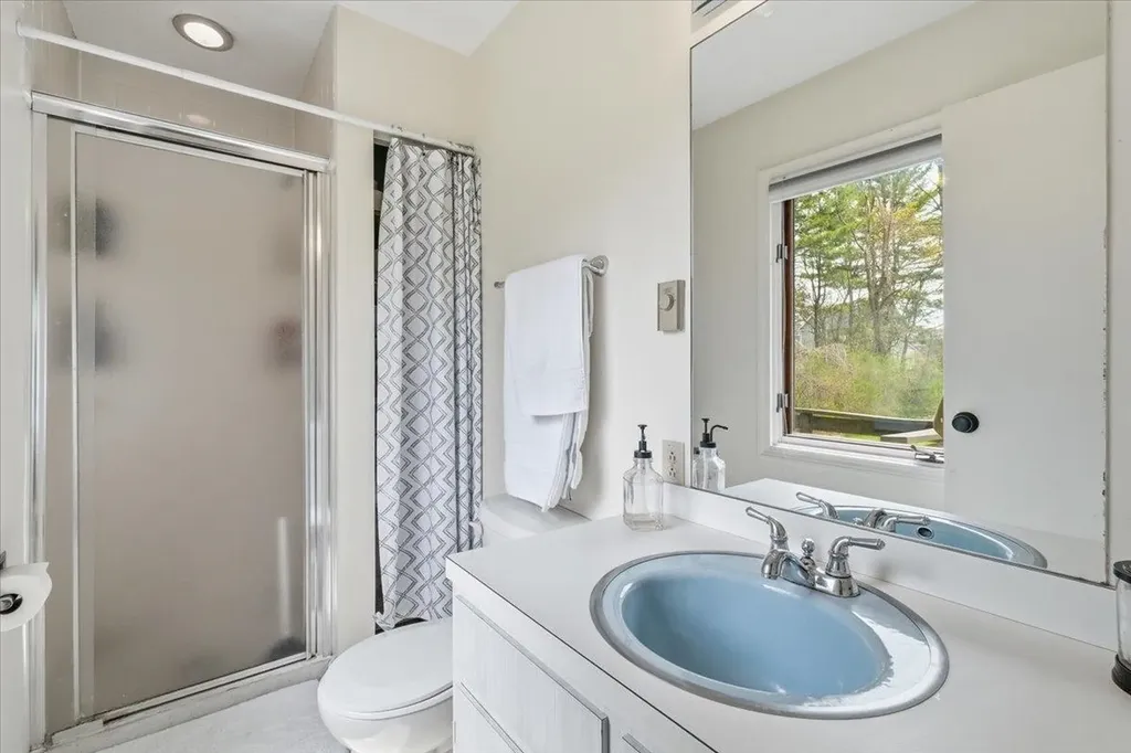 290 Collamer Circle Shelburne VT 05482