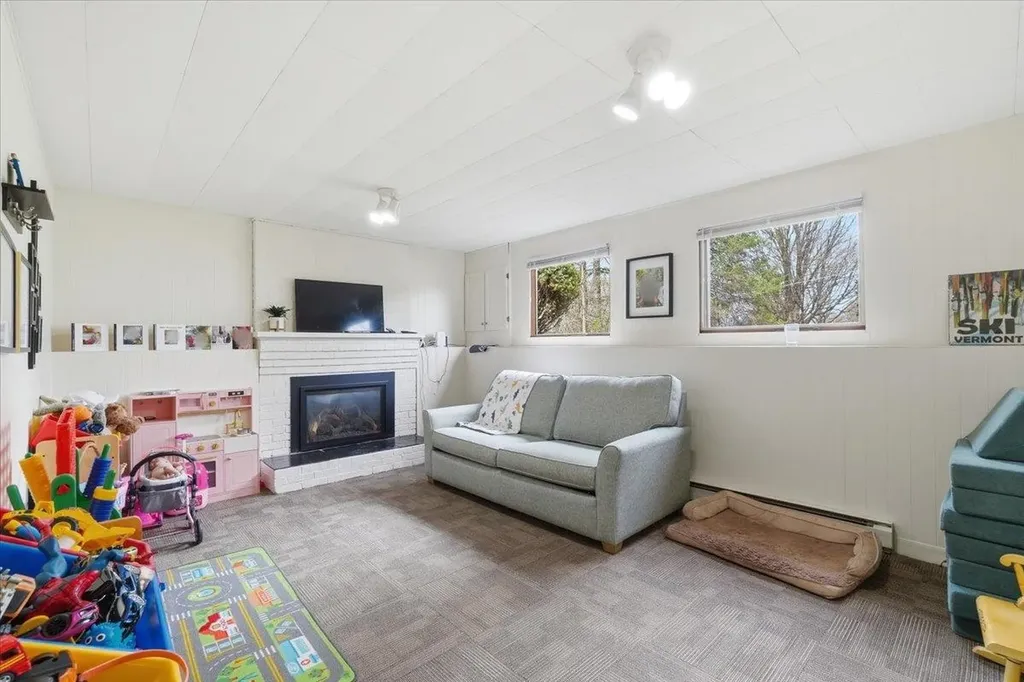 290 Collamer Circle Shelburne VT 05482