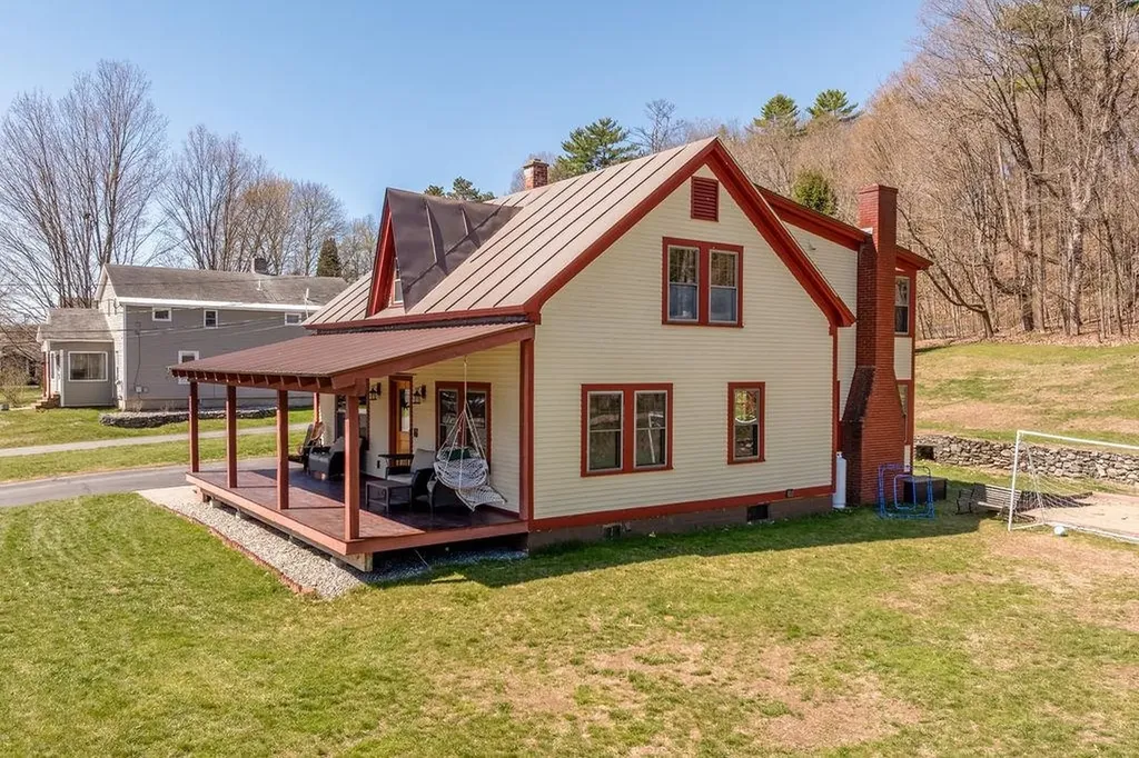 114 Gifford Road Hartford VT 05001