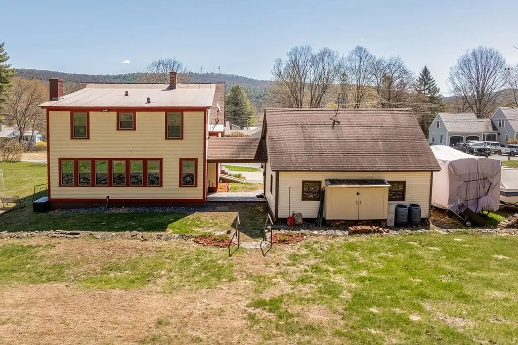114 Gifford Road Hartford VT 05001