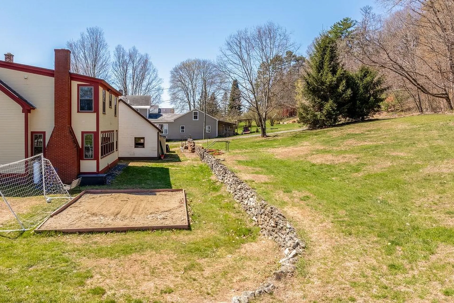 114 Gifford Road Hartford VT 05001