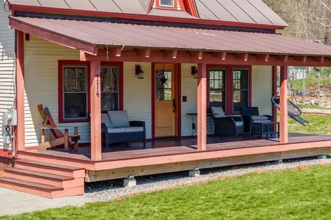 114 Gifford Road Hartford VT 05001