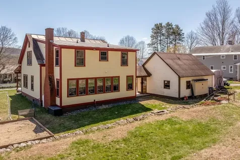 114 Gifford Road Hartford VT 05001
