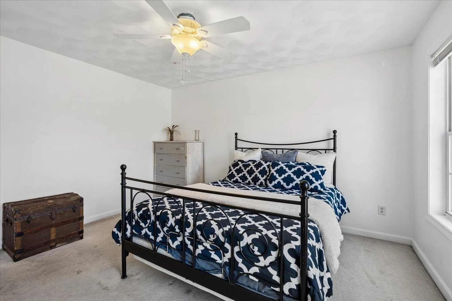 85 Odell Road Sandown NH 03873