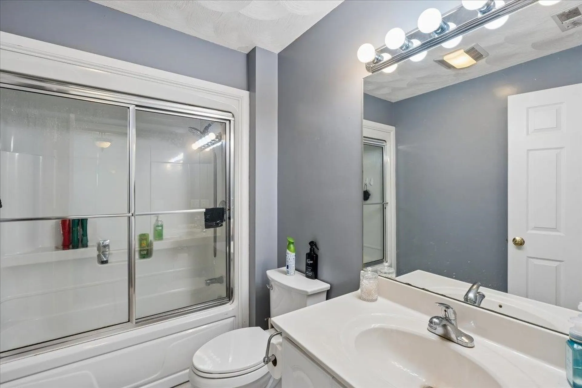 85 Odell Road Sandown NH 03873