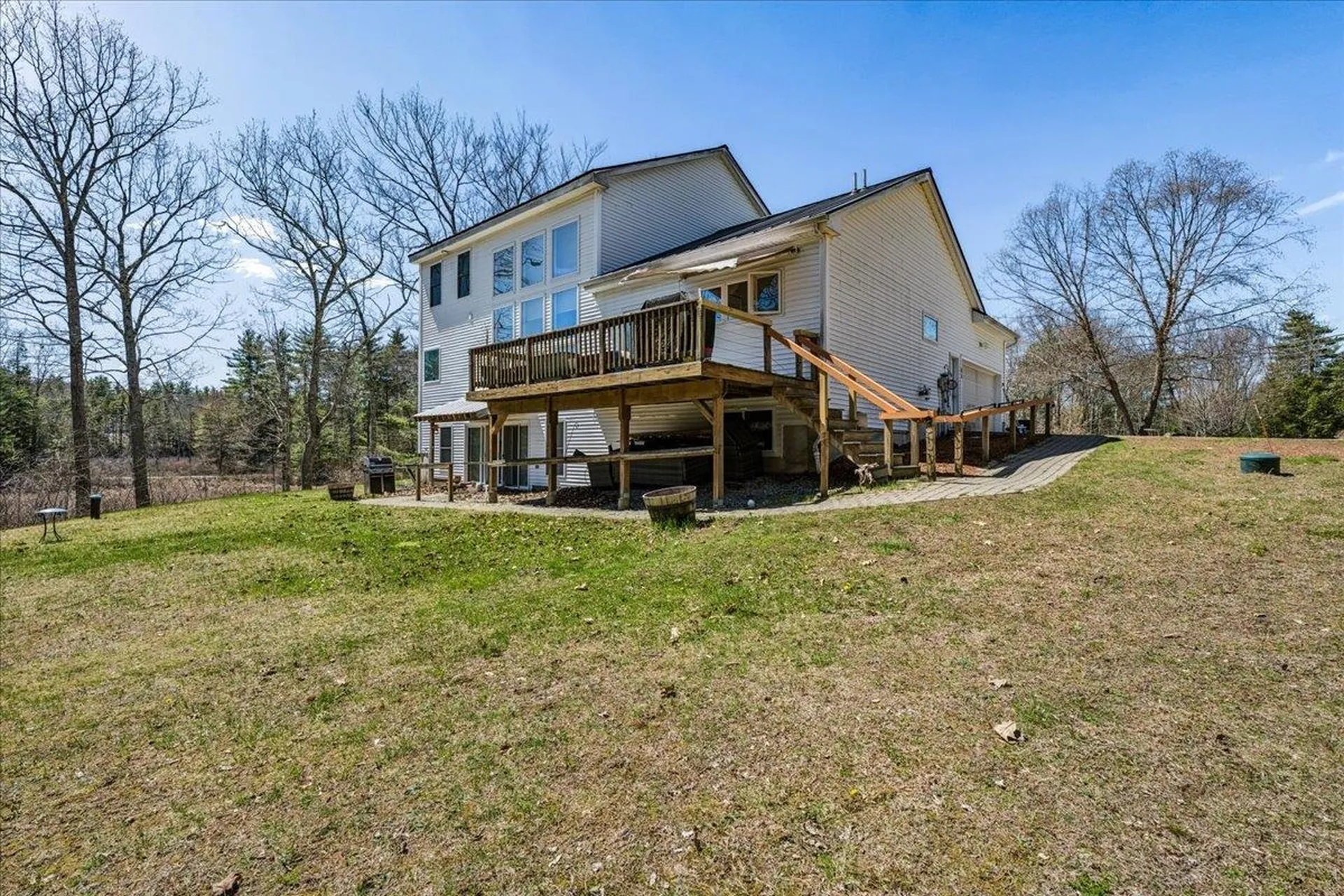 85 Odell Road Sandown NH 03873