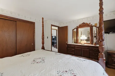 115 Fordway Extension Derry NH 03038