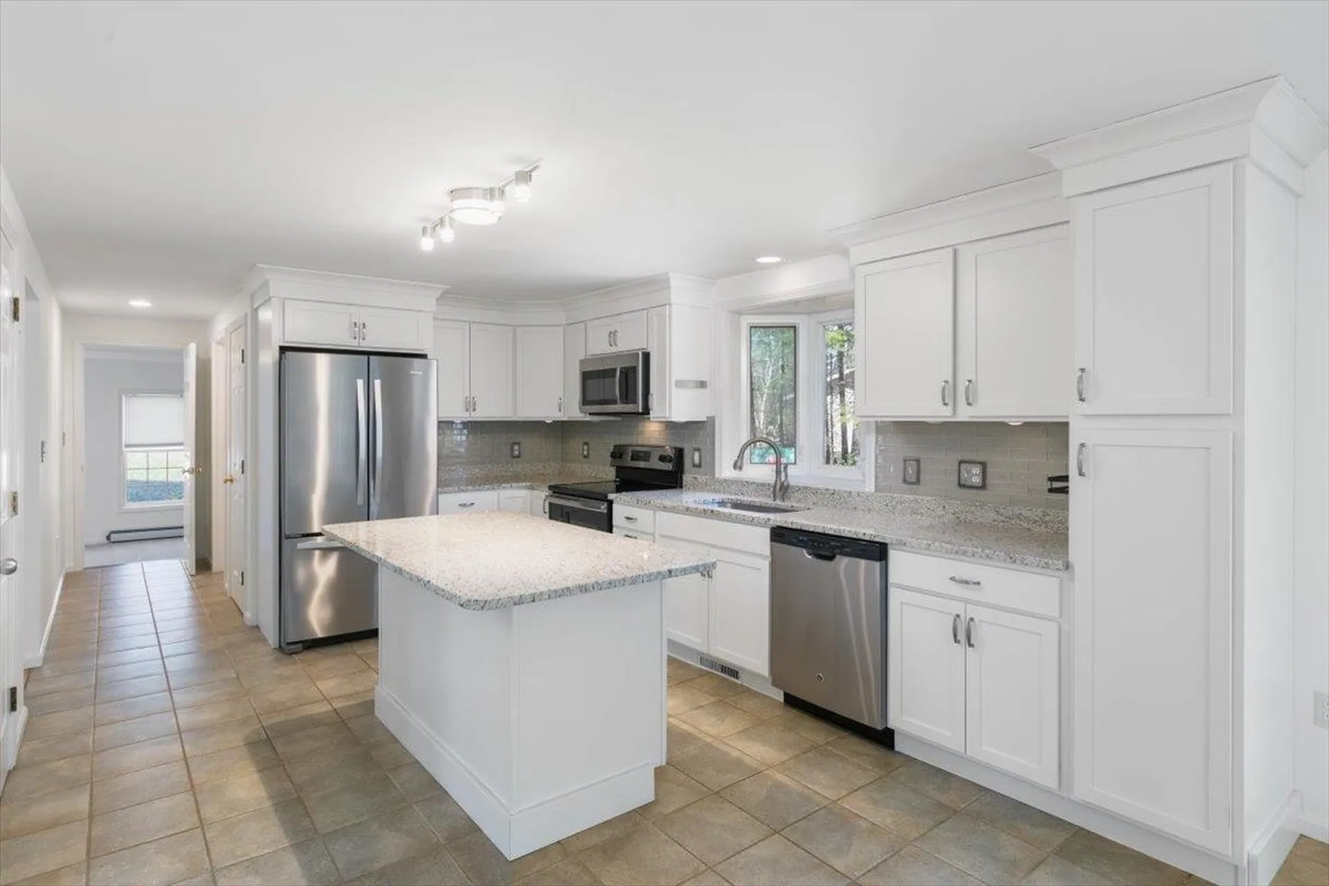 62 Magnolia Drive Pelham NH 03076
