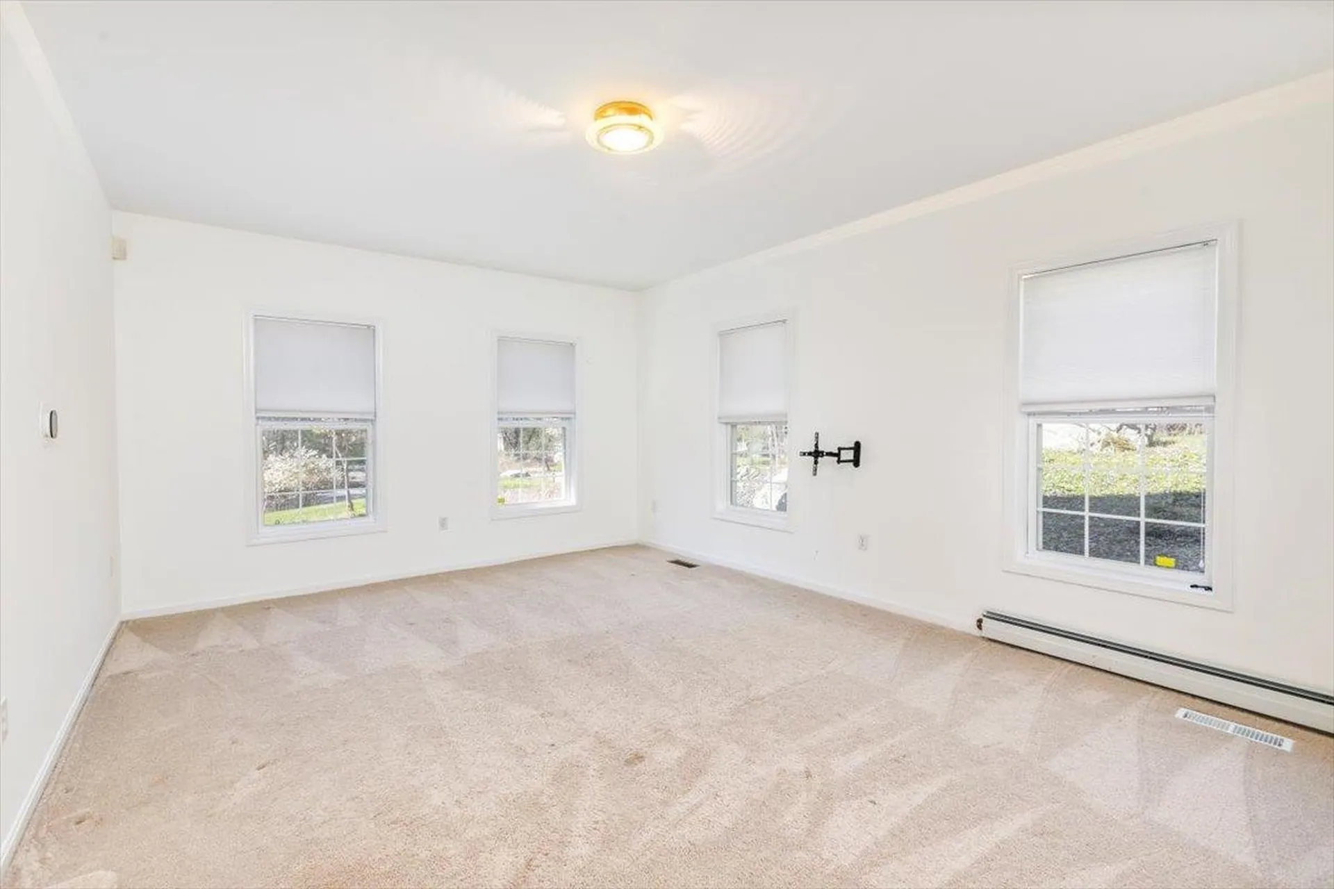 62 Magnolia Drive Pelham NH 03076