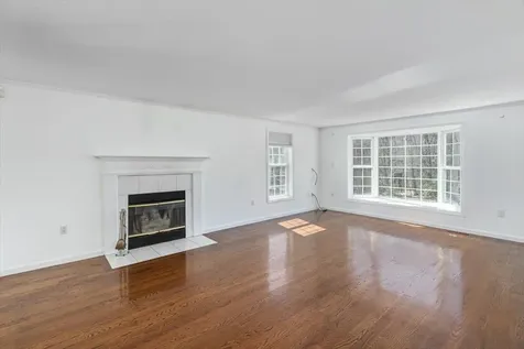 62 Magnolia Drive Pelham NH 03076
