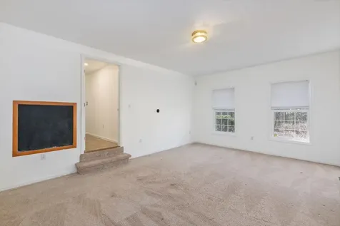 62 Magnolia Drive Pelham NH 03076