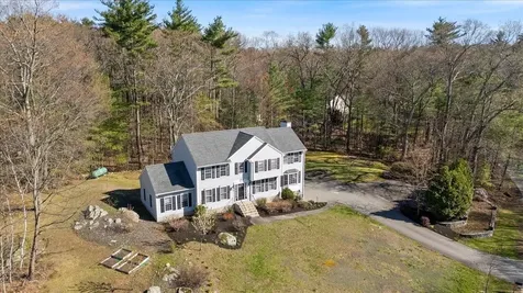 62 Magnolia Drive Pelham NH 03076