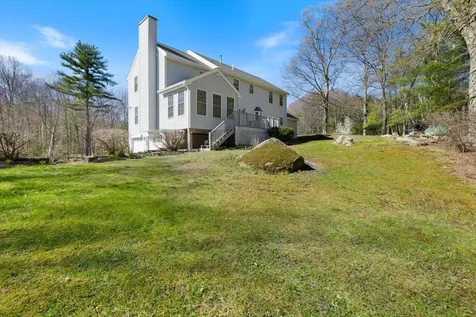 62 Magnolia Drive Pelham NH 03076