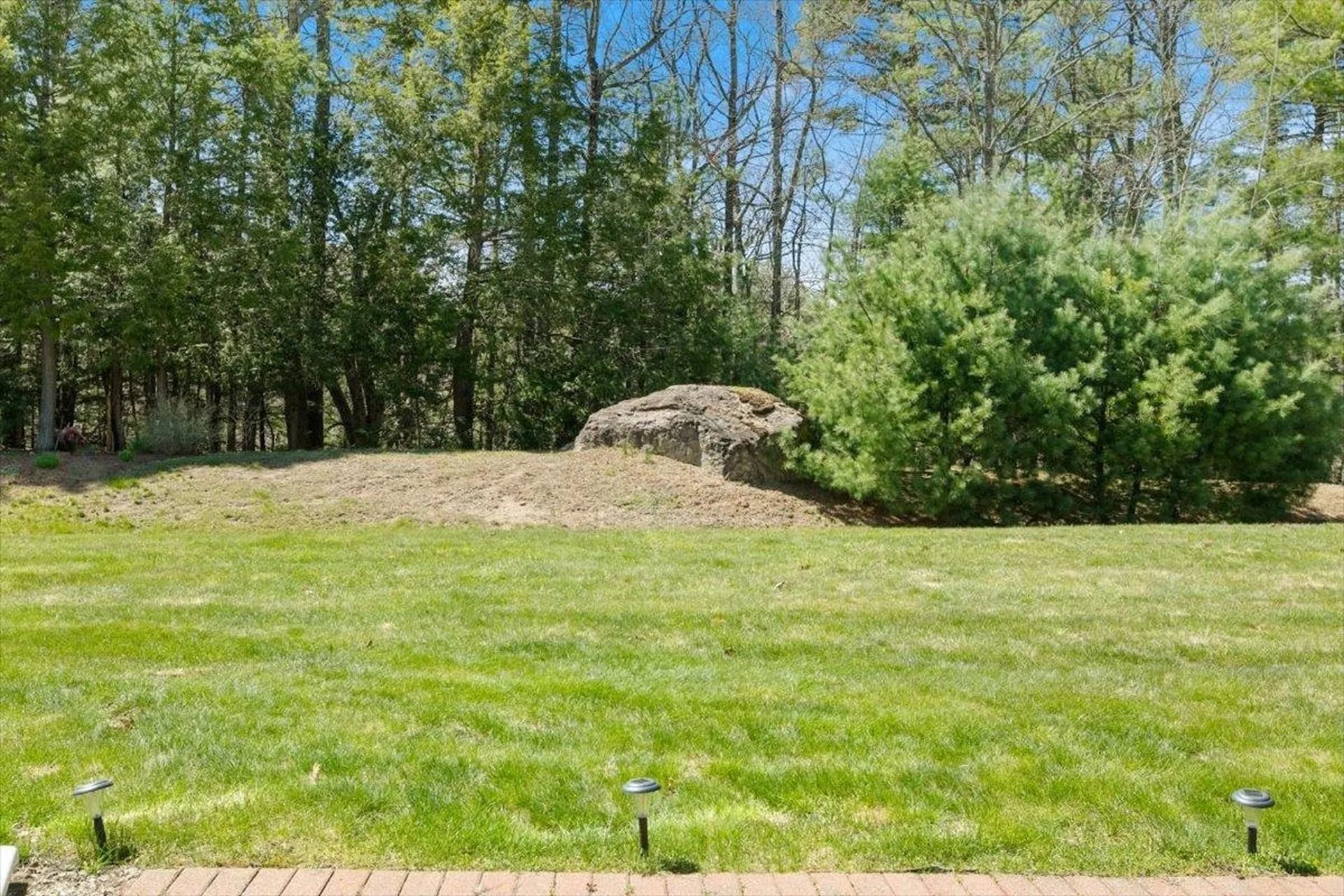64 Brookview Road Windham NH 03087
