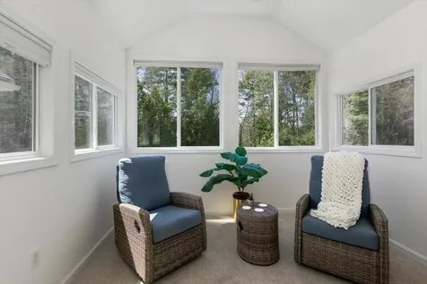 64 Brookview Road Windham NH 03087