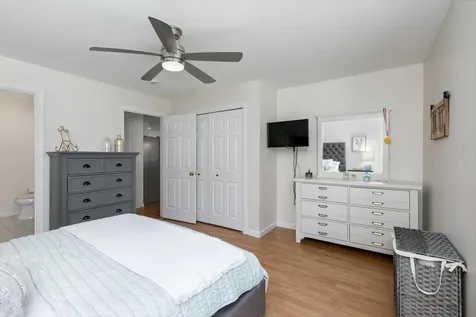 64 Brookview Road Windham NH 03087