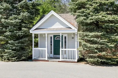 64 Brookview Road Windham NH 03087
