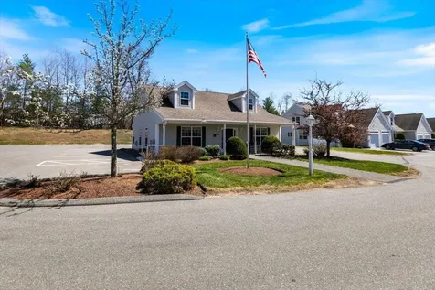 64 Brookview Road Windham NH 03087