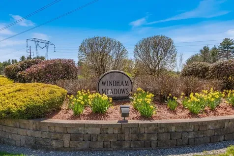 64 Brookview Road Windham NH 03087