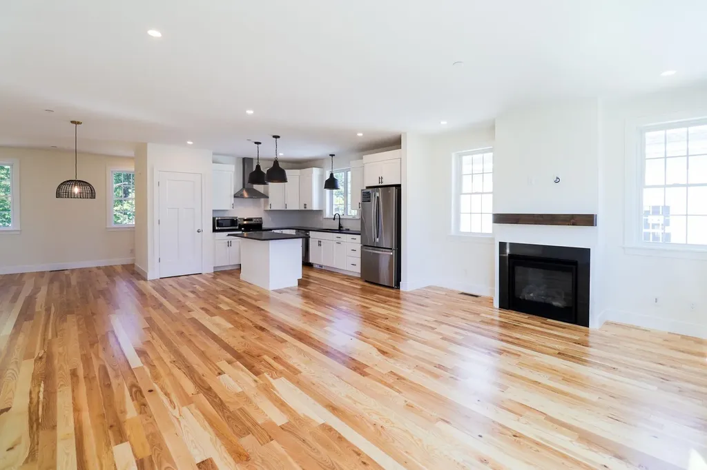 31 Eden Lane Portsmouth NH 03801