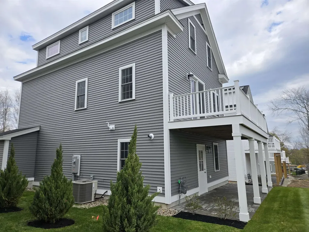 31 Eden Lane Portsmouth NH 03801