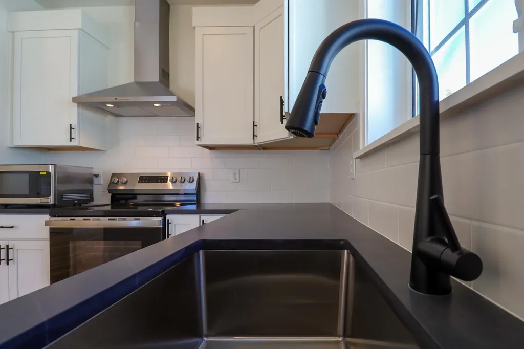 31 Eden Lane Portsmouth NH 03801