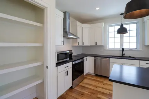 31 Eden Lane Portsmouth NH 03801
