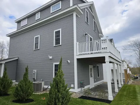 31 Eden Lane Portsmouth NH 03801