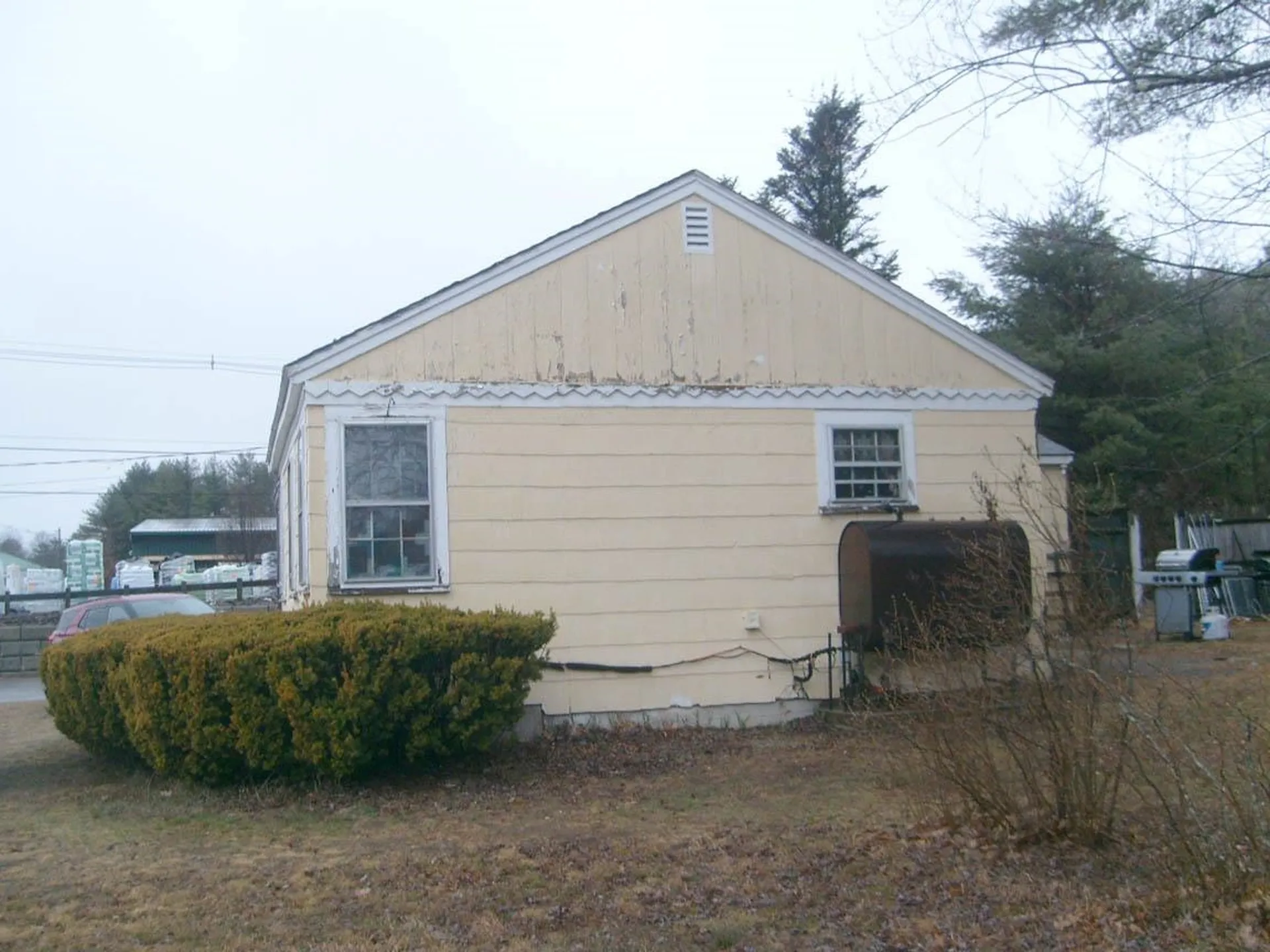 4 North Avenue Ashland NH 03217