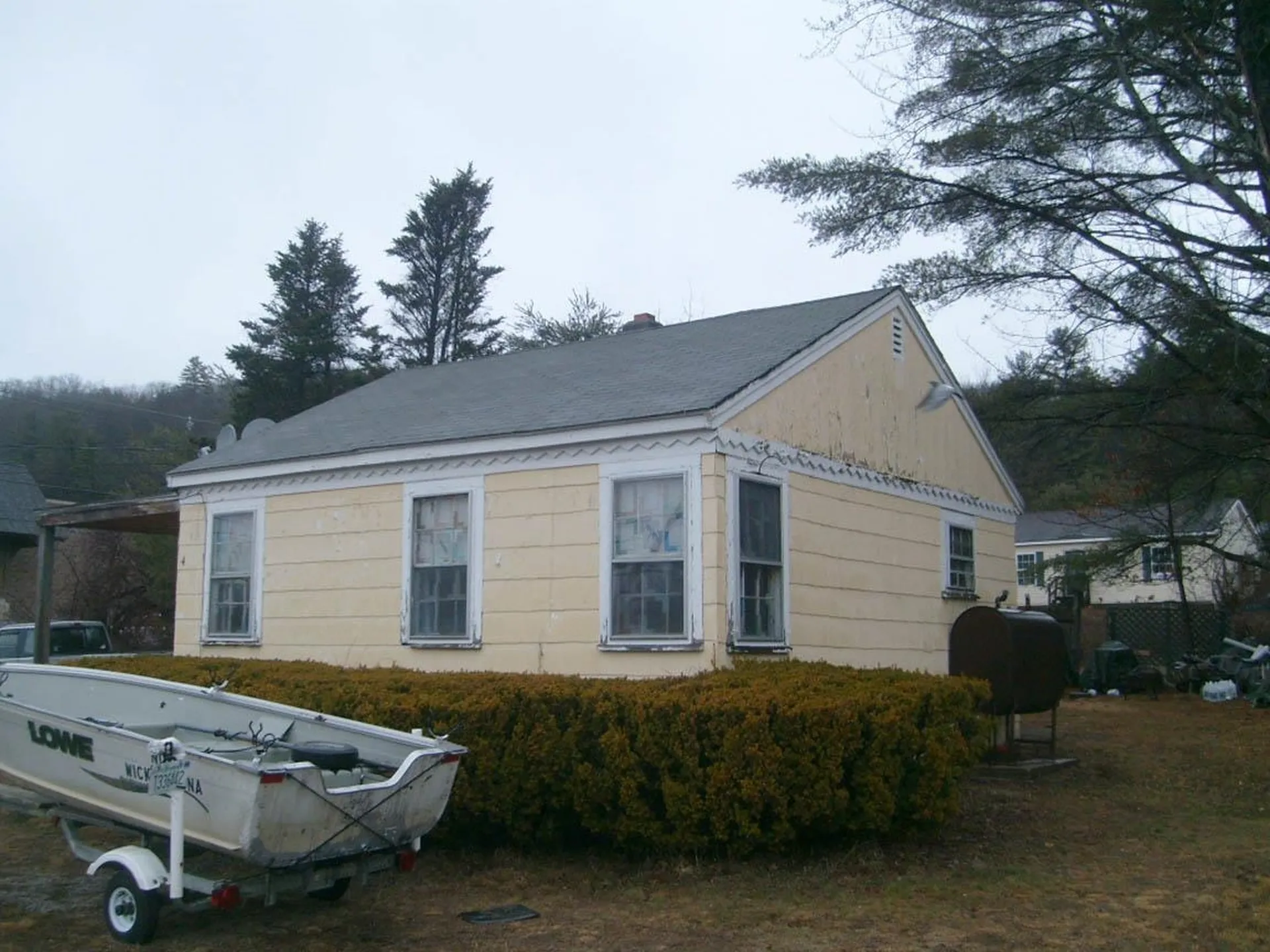 4 North Avenue Ashland NH 03217