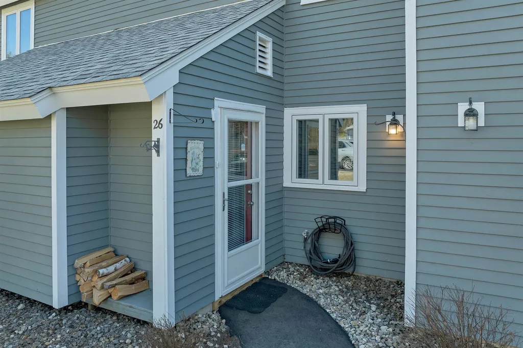 24 Circle Drive Ashland NH 03217
