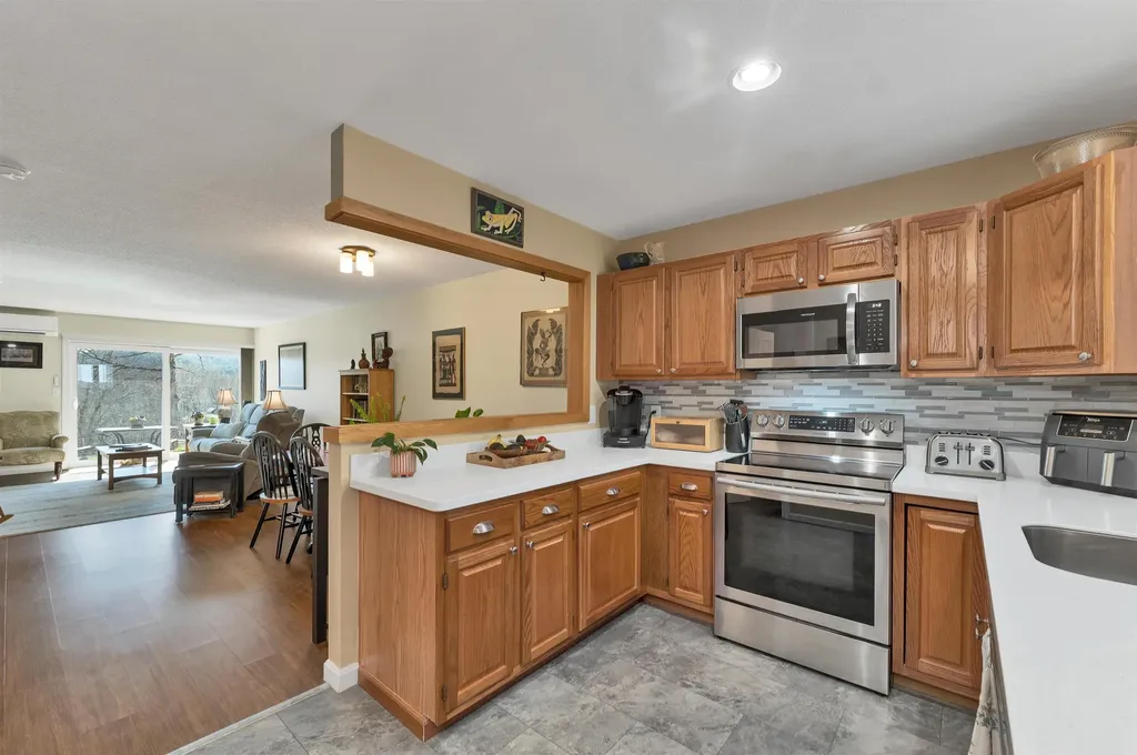 24 Circle Drive Ashland NH 03217