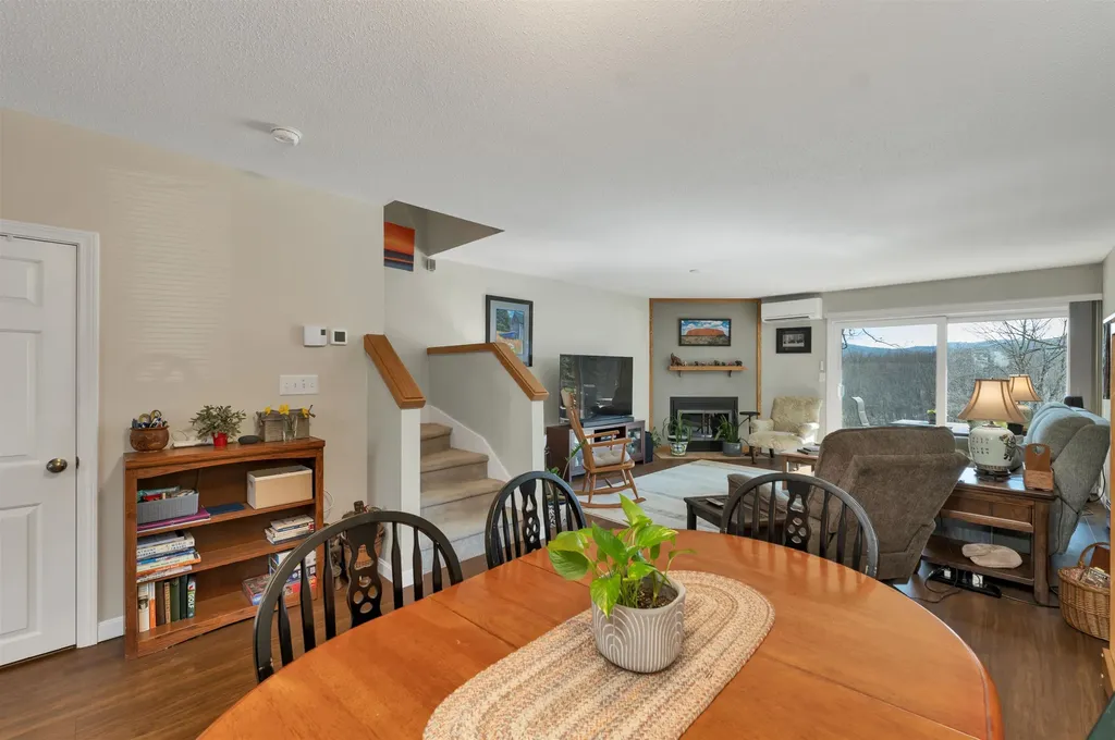 24 Circle Drive Ashland NH 03217