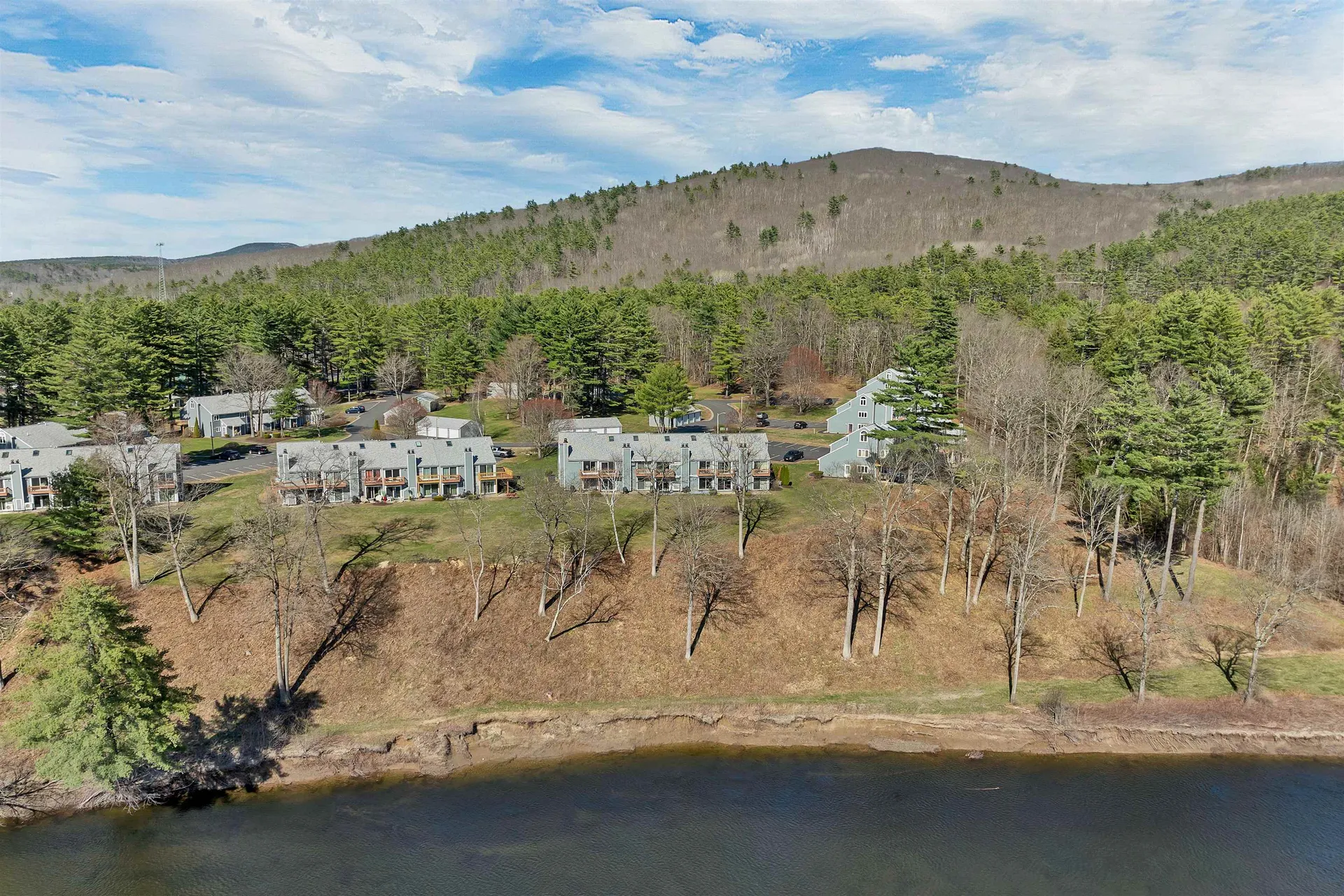 24 Circle Drive Ashland NH 03217