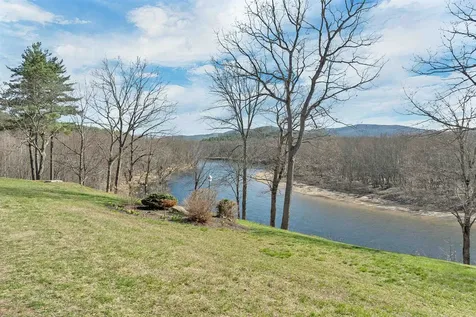 24 Circle Drive Ashland NH 03217