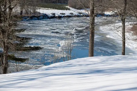 24 Circle Drive Ashland NH 03217