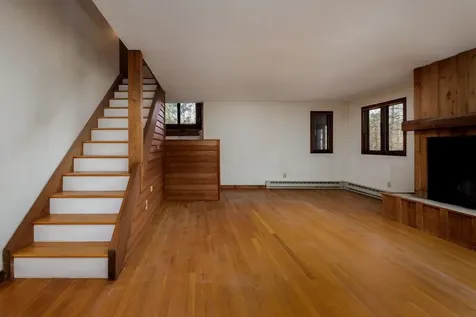 20 Haskins Road Hanover NH 03755