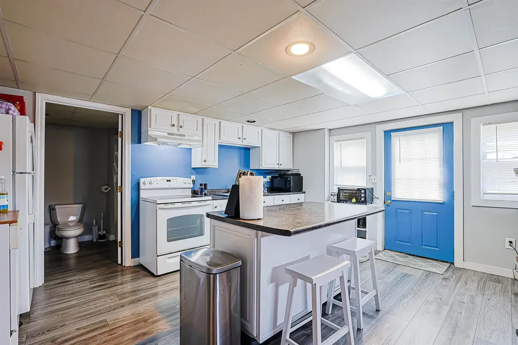 84 Hovey Road Londonderry NH 03053
