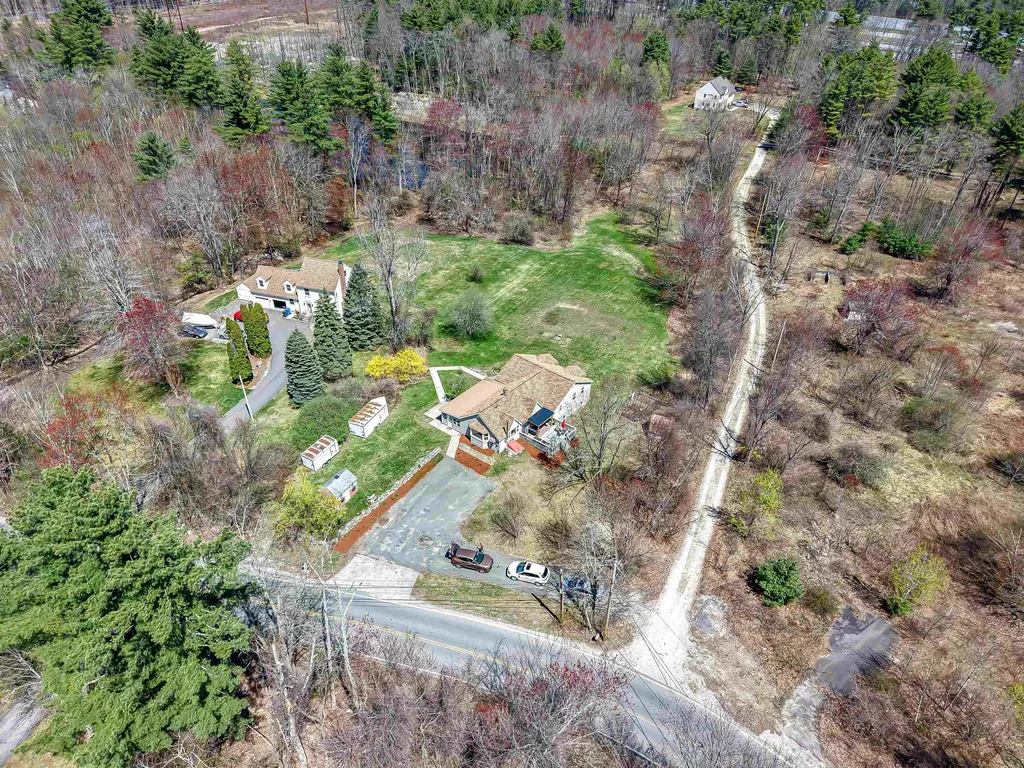 84 Hovey Road Londonderry NH 03053