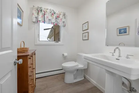 33 Rolling Ridge Road Lebanon NH 03766