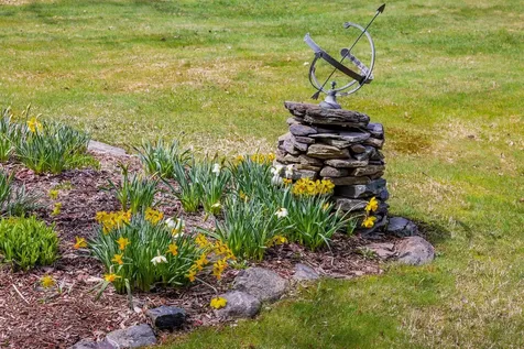 33 Rolling Ridge Road Lebanon NH 03766