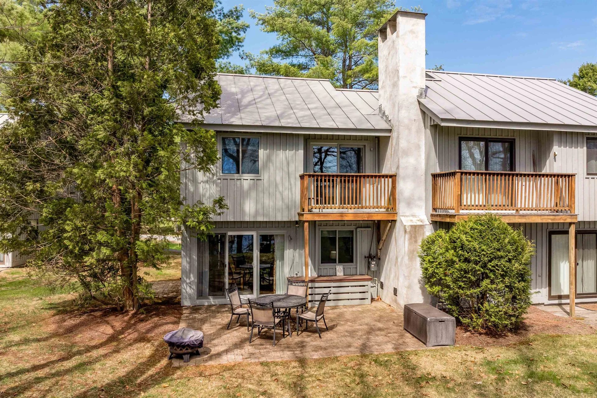 860 Murphy's Road Hartford VT 05059