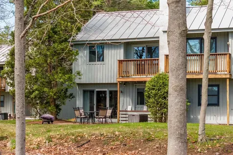 860 Murphy's Road Hartford VT 05059