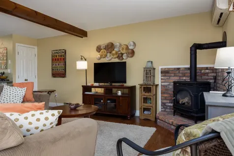 860 Murphy's Road Hartford VT 05059