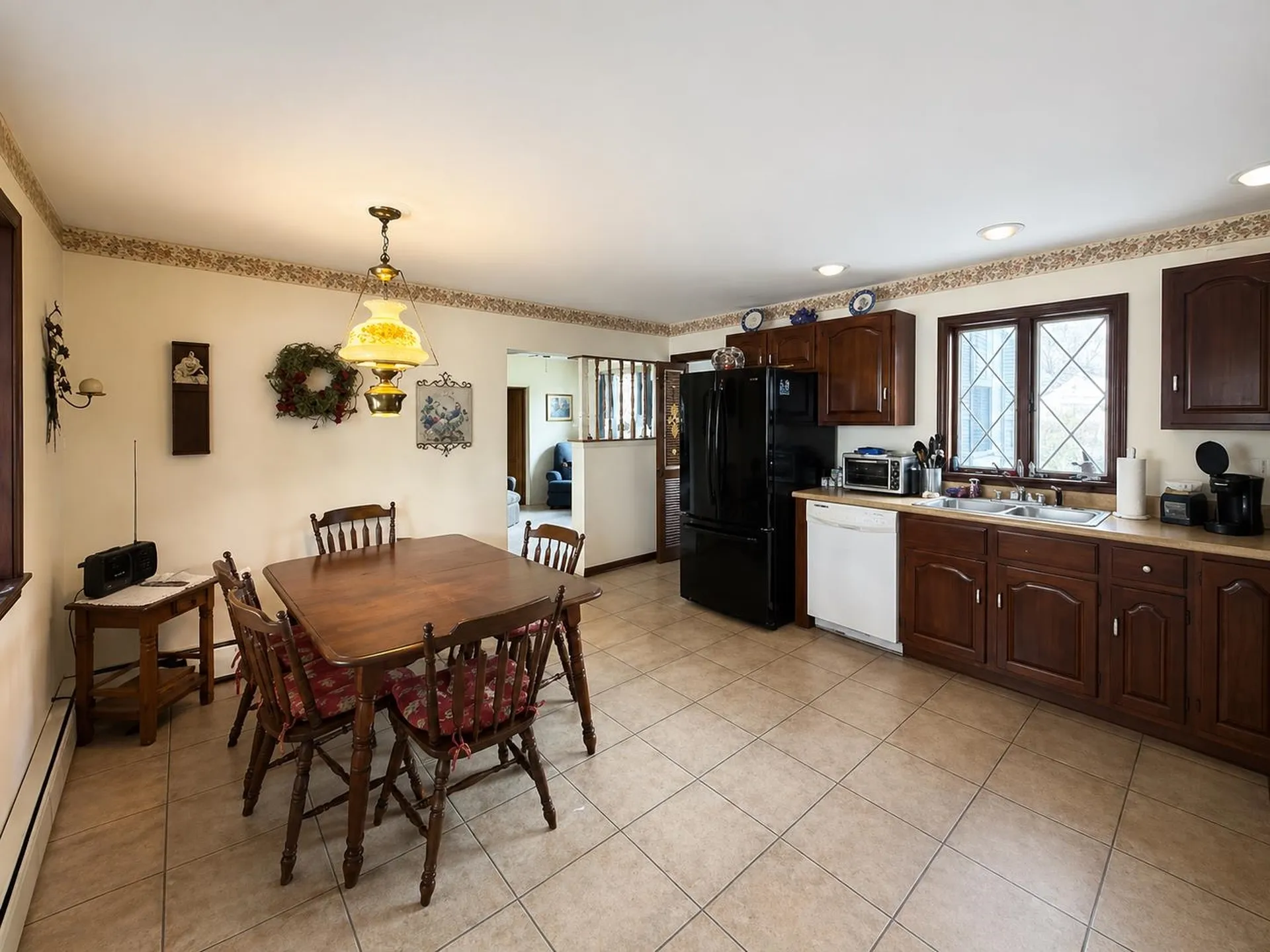 9 Mcfarland Street Gorham NH 03581